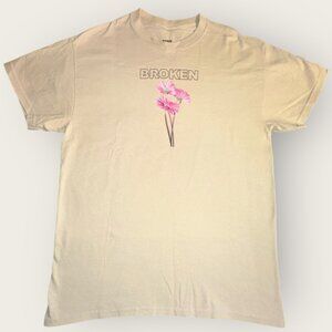 Broken Promises Cream Graphic T-Shirt Size Medium